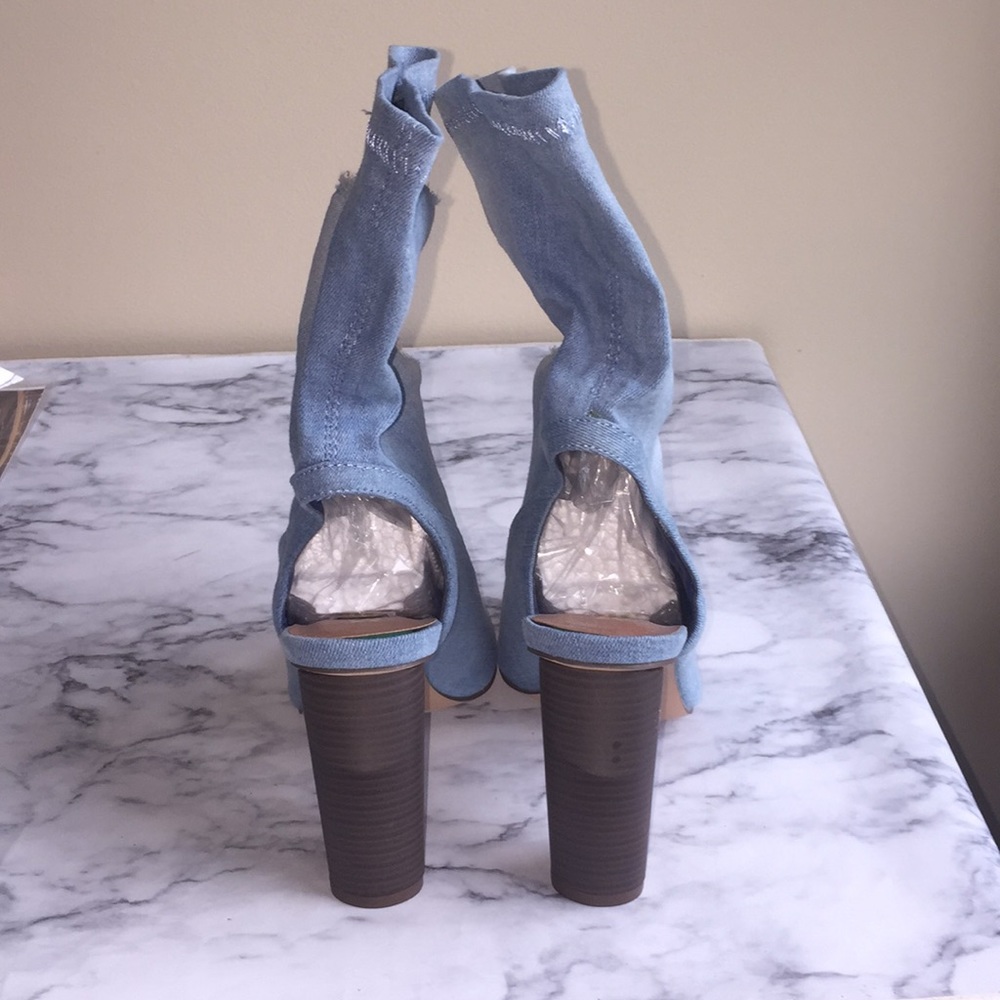 Denim heels open back size 7. New - Picture 3 of 5